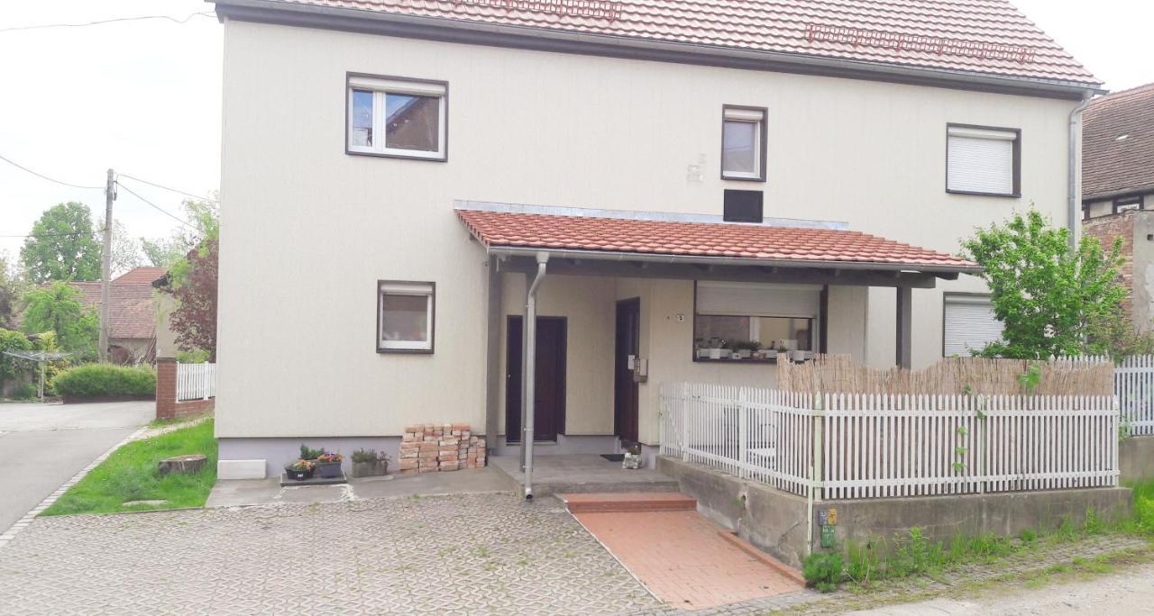 Ferienzimmer am Berzdorfer See Görlitz OT Tauchritz Exterior foto